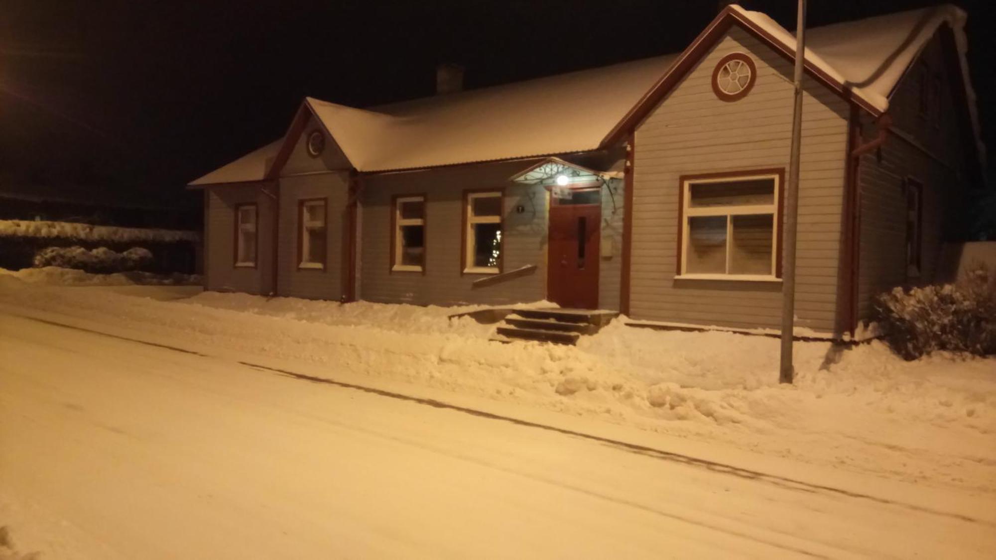 Vana Postimaja Accommodation Suure-Jaani Экстерьер фото