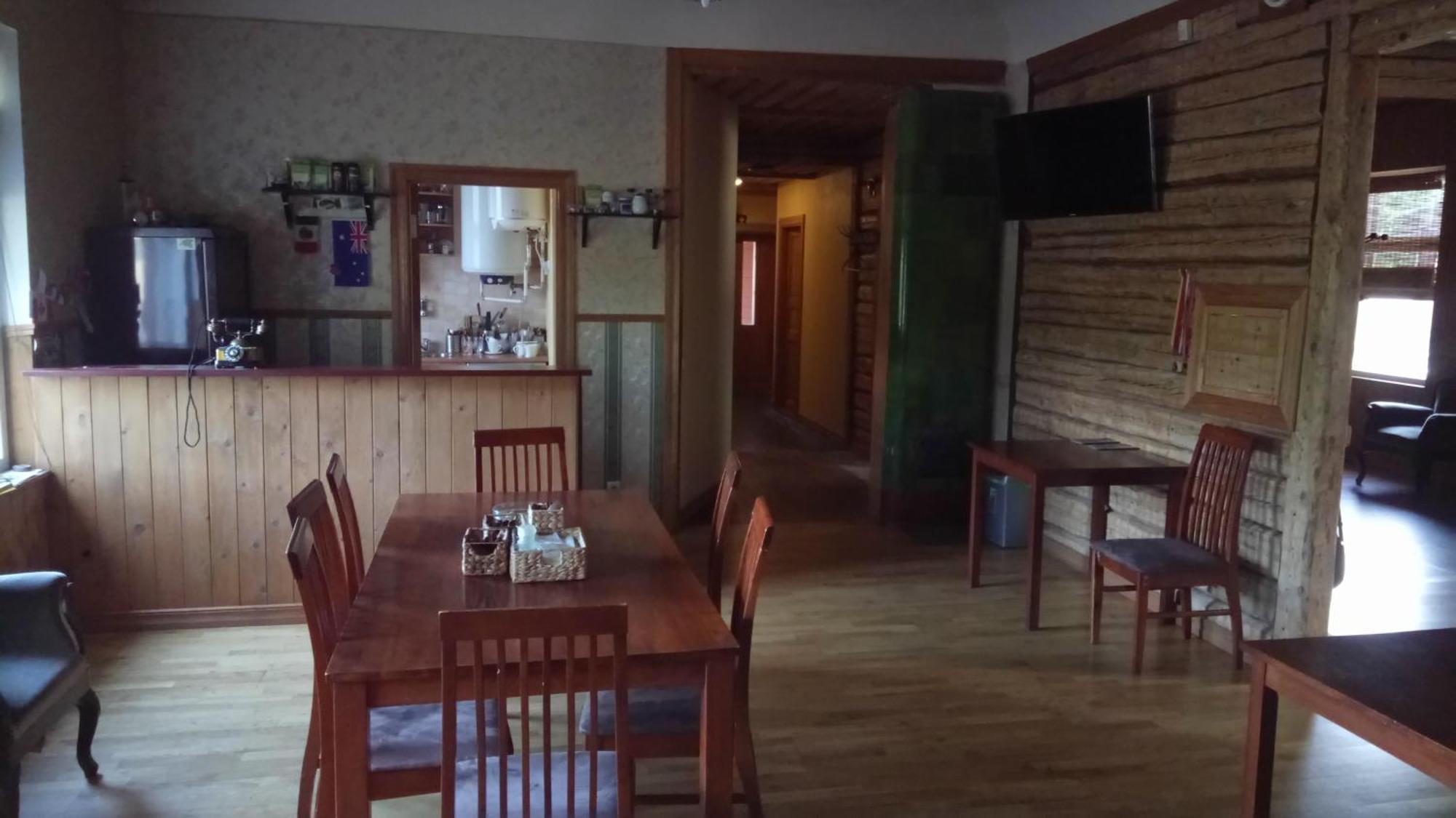 Vana Postimaja Accommodation Suure-Jaani Экстерьер фото